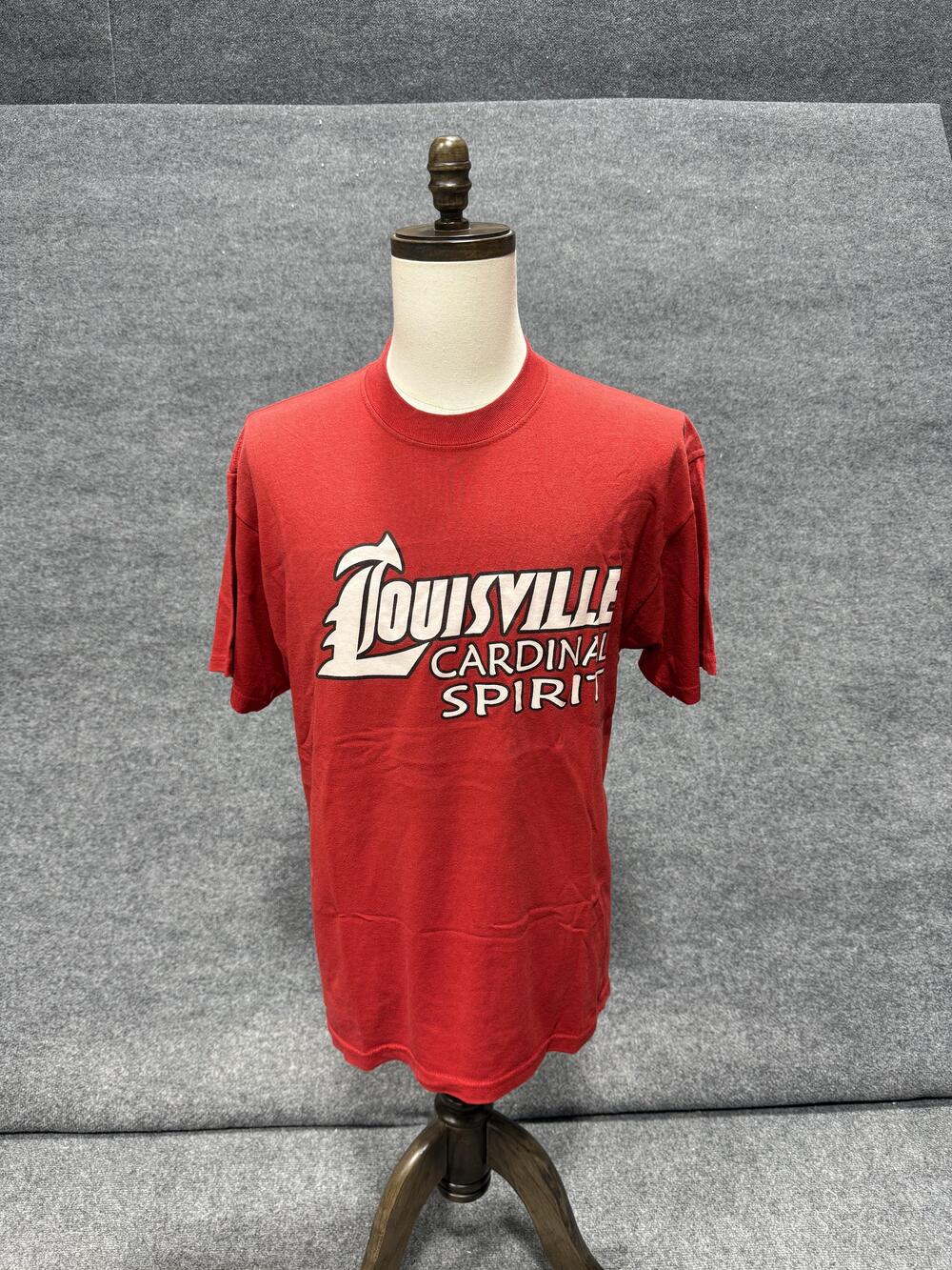 Louisville Cardinals Shirt Mens Large Red NCAA Basketball Jerzees Graphic Tee